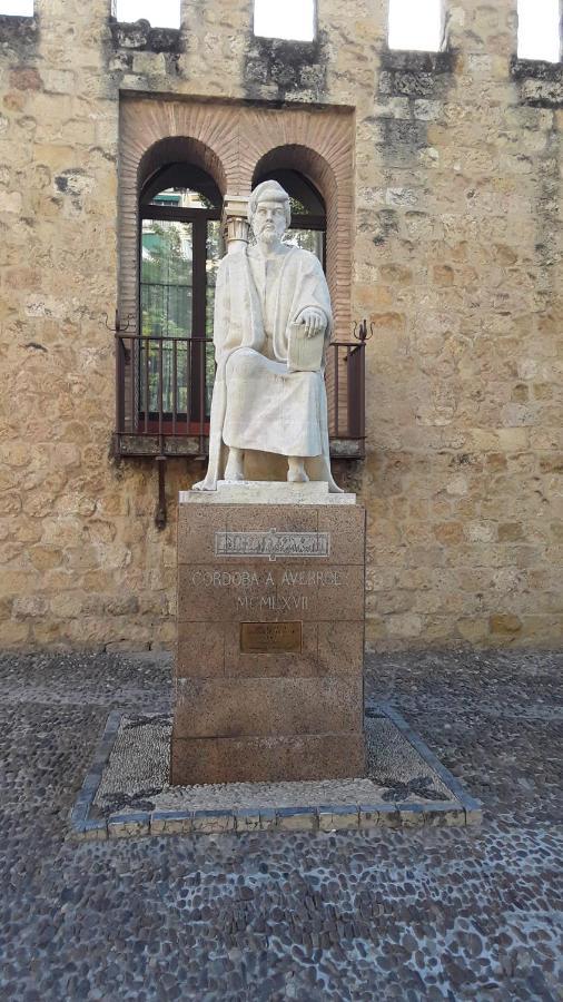 Beside The Roman Wall Apartment Cordoba Exterior photo